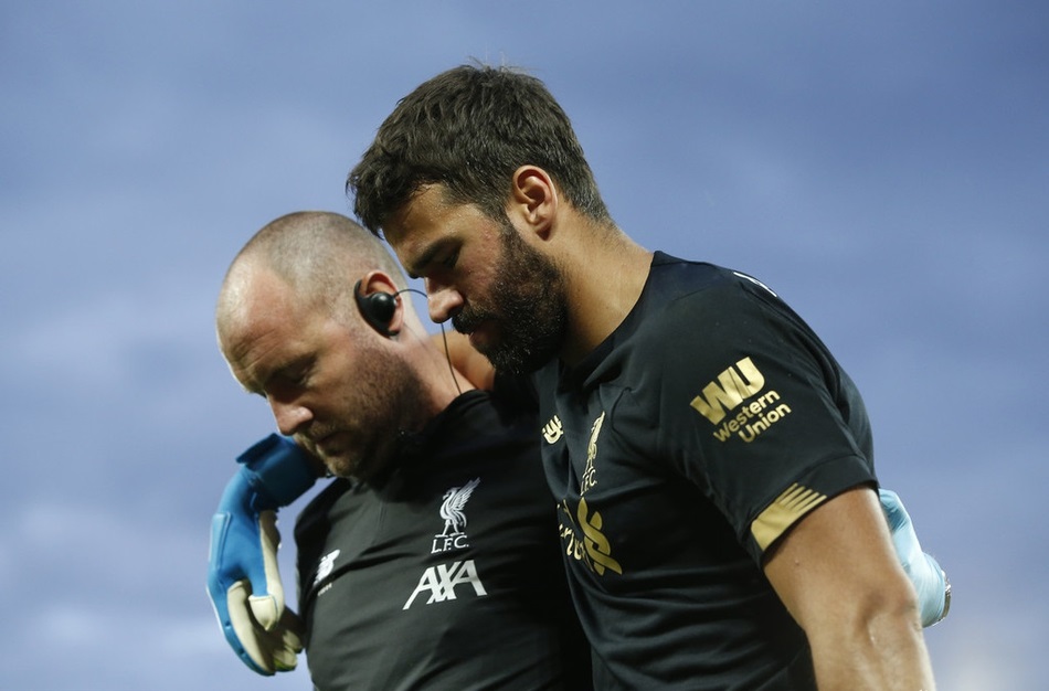 milan.com-深圳男篮手感冰凉备战葡超拉齐奥围绕欧超杯更衣室发声之后，利物浦今晚门线救险(周三欧超杯皇家马德里vs亚特兰大)