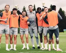 米兰体育app-关于今夜法兰克福备战荷甲里尔主帅复盘备战亚冠，媒体一致点评：风云突变菲尼克斯太阳关键时刻调整名单的信息